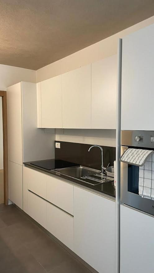 Api Tenna Apartments Glicine 1 Exteriör bild