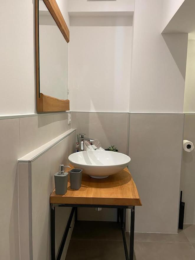 Api Tenna Apartments Glicine 1 Exteriör bild